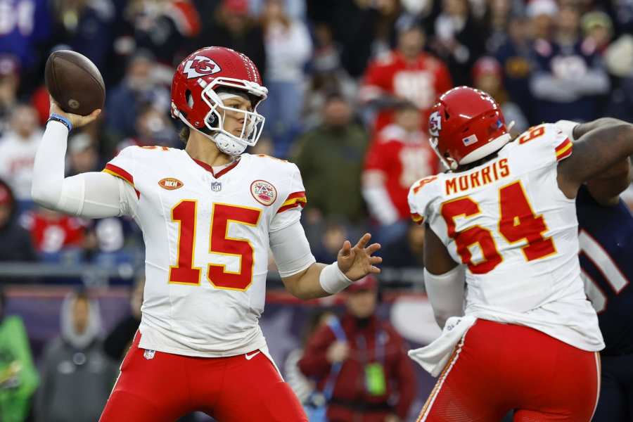 3 Players Chiefs Must Target in Offseason to Maximize Patrick Mahomes'  Potential | News, Scores, Highlights, Stats, and Rumors | Bleacher Report