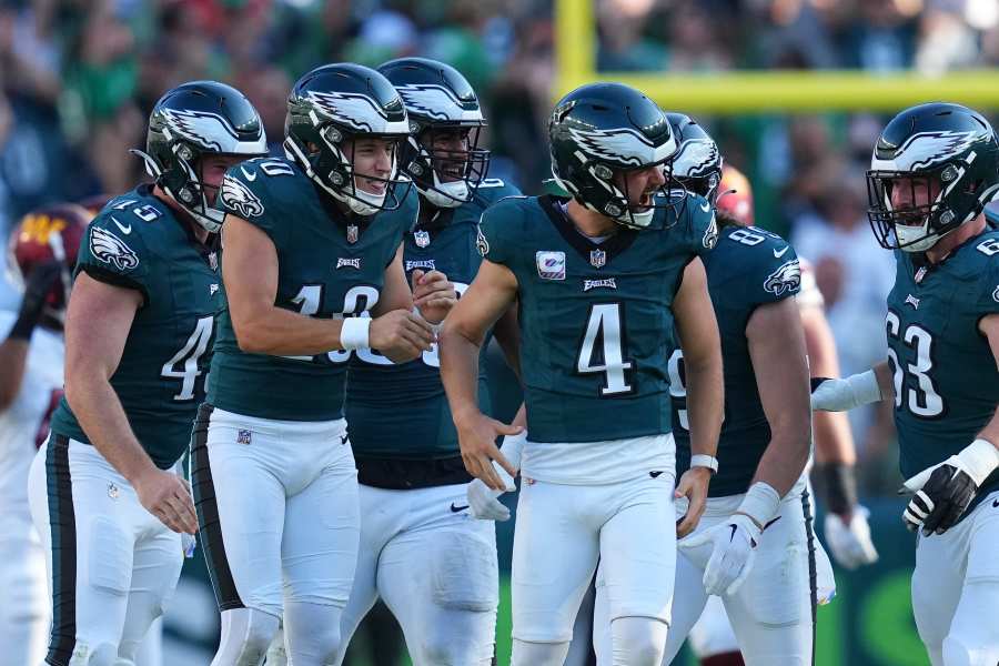 Washington Commanders vs. Philadelphia Eagles Start 'Em, Sit 'Em