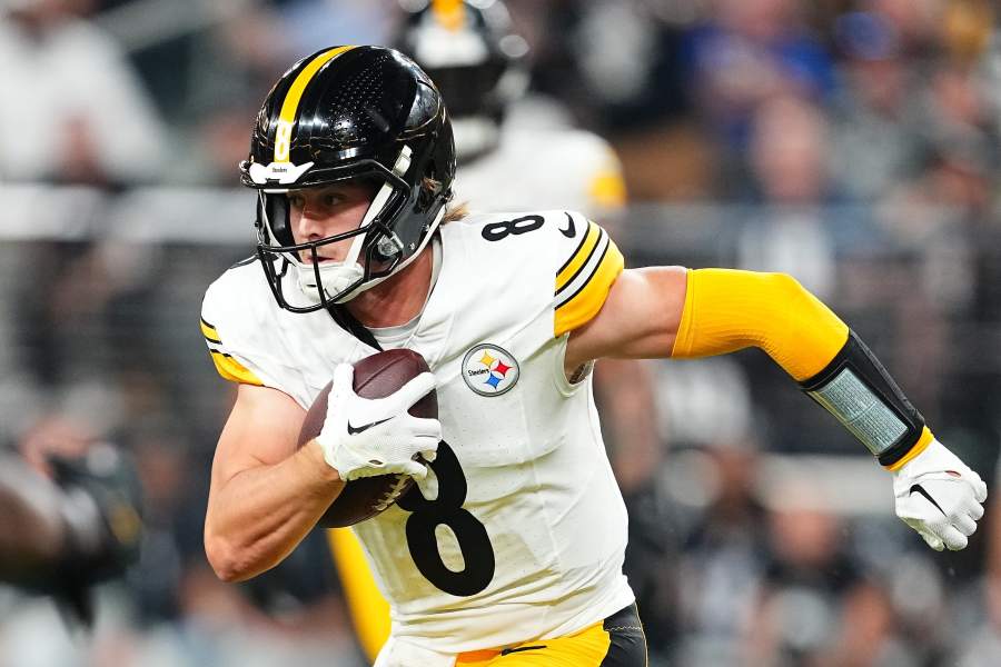 PITTSBURGH, PA - DECEMBER 24: Pittsburgh Steelers quarterback Kenny Pickett  (8) looks to pass during the national football league game between the Las  Vegas Raiders and the Pittsburgh Steelers on December 24