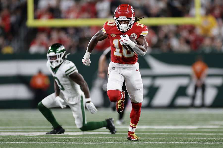 How Isiah Pacheco energized the Chiefs offense against the Jets: 'That's  why we love him' - The Athletic