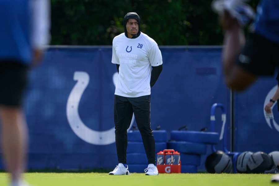 Report: Colts' Jonathan Taylor takes excused absence from training camp to  attend to personal matter - Stampede Blue