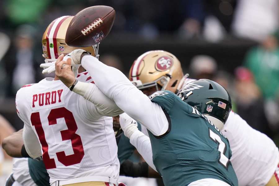 WATCH: Eagles Bench Clears During Wild NFC Championship Brawl