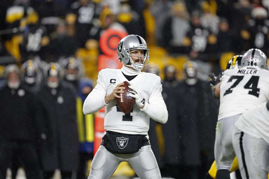 Derek Carr Trade Rumors: Raiders QB Drawing Interest from 'Multiple Teams', News, Scores, Highlights, Stats, and Rumors