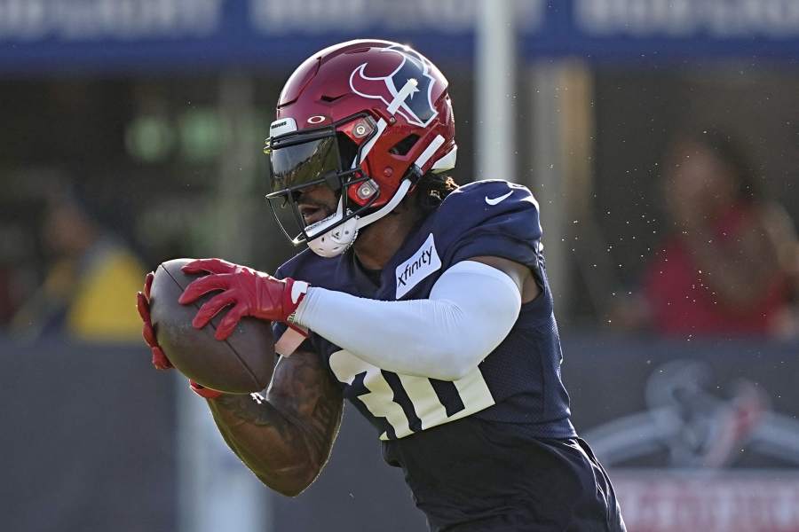 Texans practice squad running back Darius Anderson, 24, is charged with  burglary