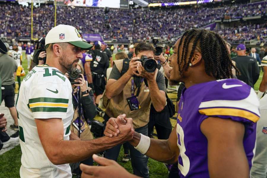 Aaron Rodgers calls Justin Jefferson the “best player in the game