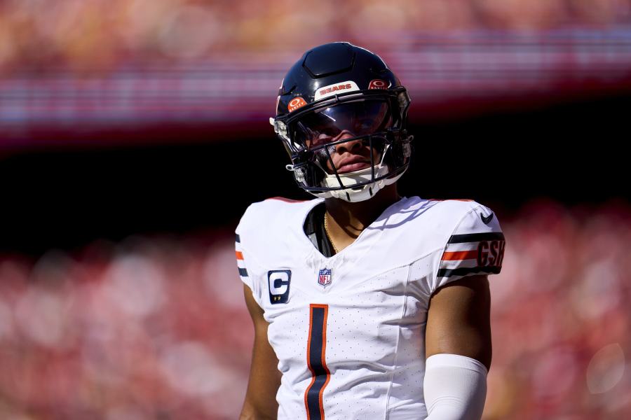 Justin Fields Believes Bears Can Still Make NFL Playoffs