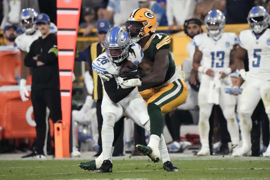 Lions defeat Packers 34-20, David Montgomery scores 3 TD in