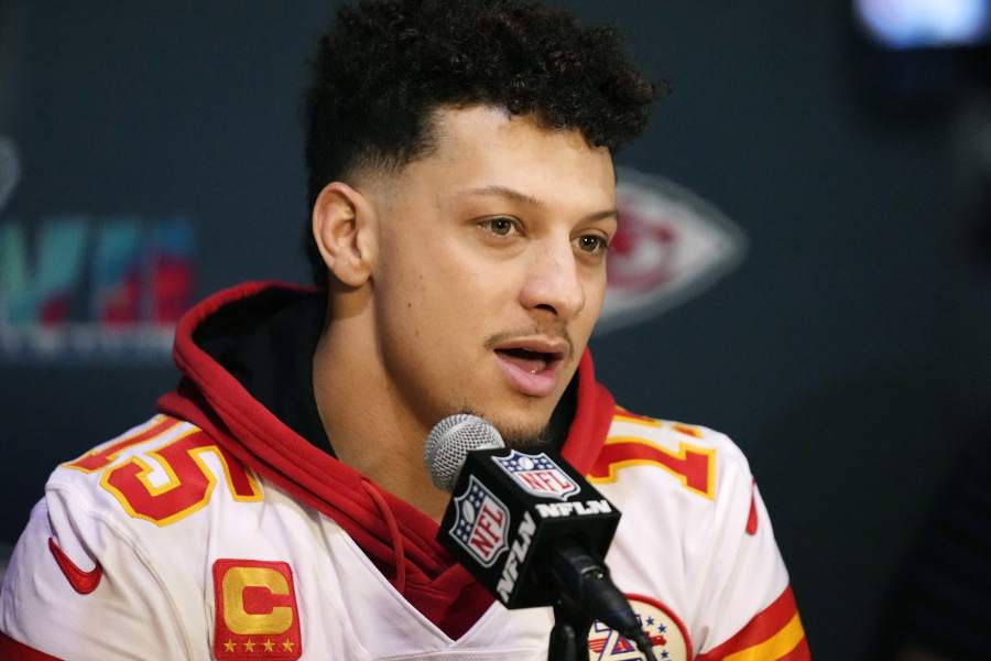 Zeise is Right: Patrick Mahomes could accomplish more than Tom Brady, but  odds are against it