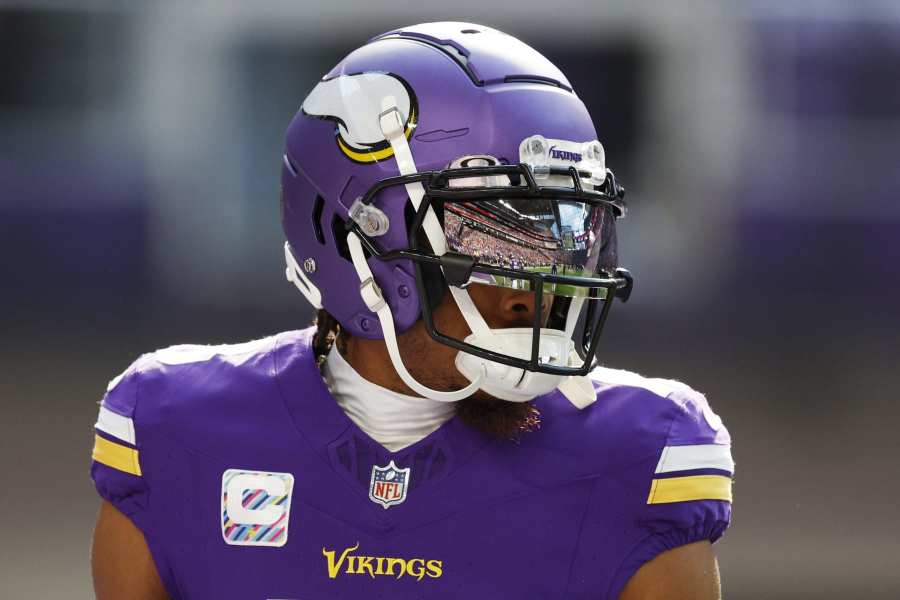 NFL on ESPN - Minnesota Vikings WR Justin Jefferson leads Mike