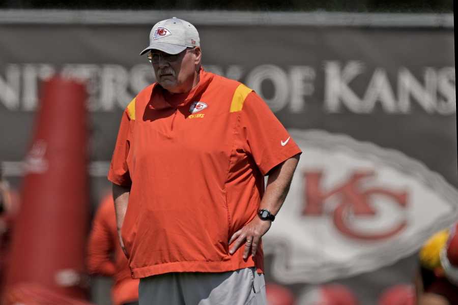 Kansas City Chiefs Training Camp: 3 Position Battles to Watch in 2022