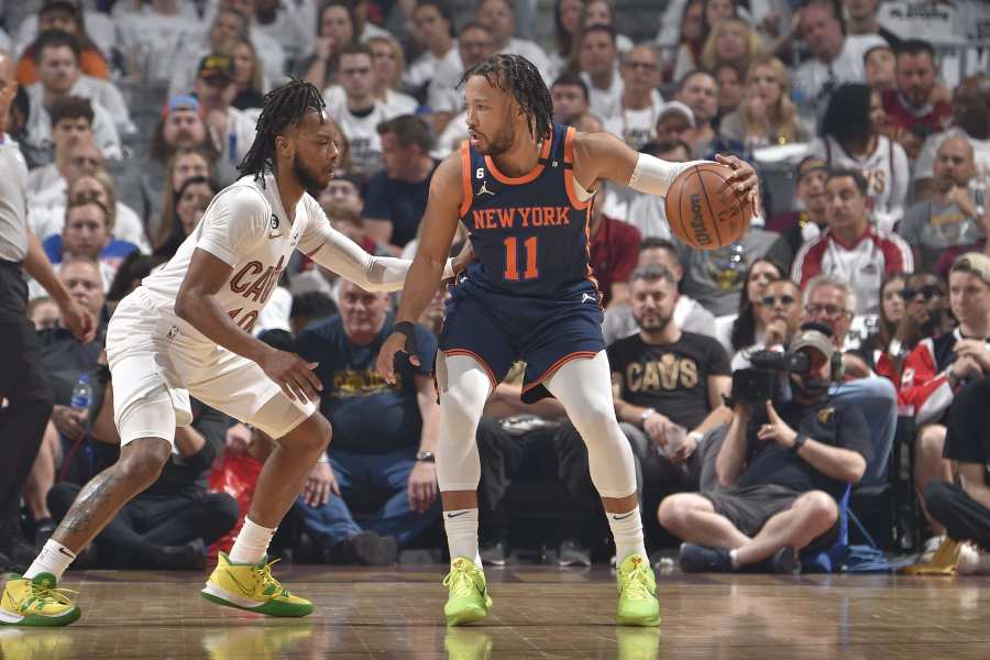 Jalen Brunson, Donovan Mitchell Duel Has NBA Fans Craving Knicks-Cavs  Playoff Series, News, Scores, Highlights, Stats, and Rumors