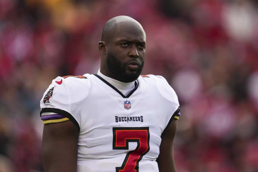 Patriots work out running back Leonard Fournette; watch Jets