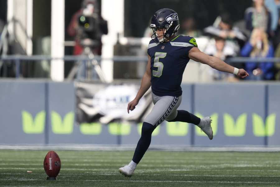 Seahawks keep Pro Bowl K Jason Myers with four-year contract