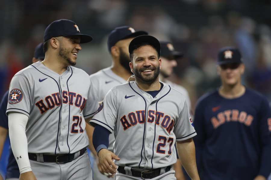 AL West standings: Astros hold off Mariners after bizarre Hector