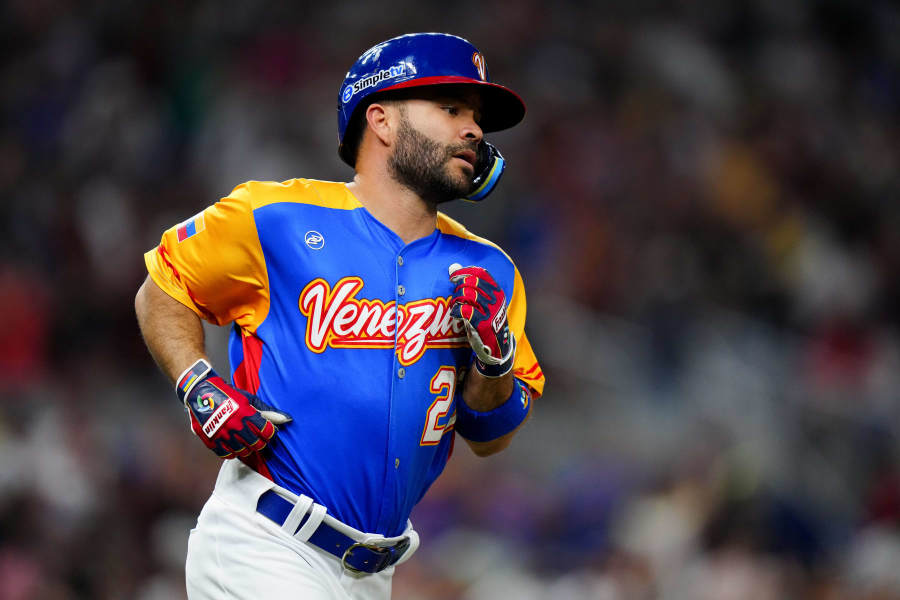 Astros' Jose Altuve gets real on playing for Team Venezuela in World  Baseball Classic