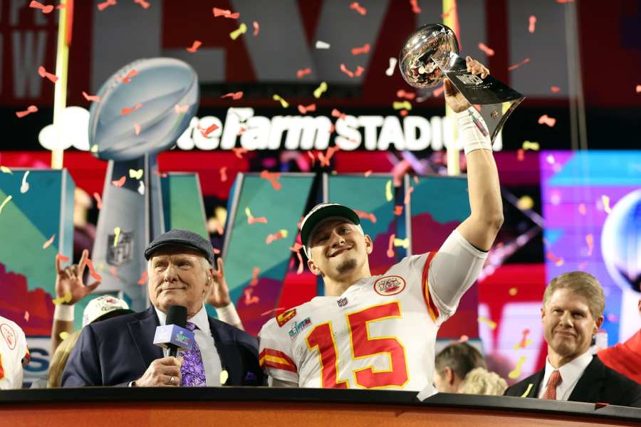 Odds to win Super Bowl 58: Chiefs, 49ers share co-lead as favourites