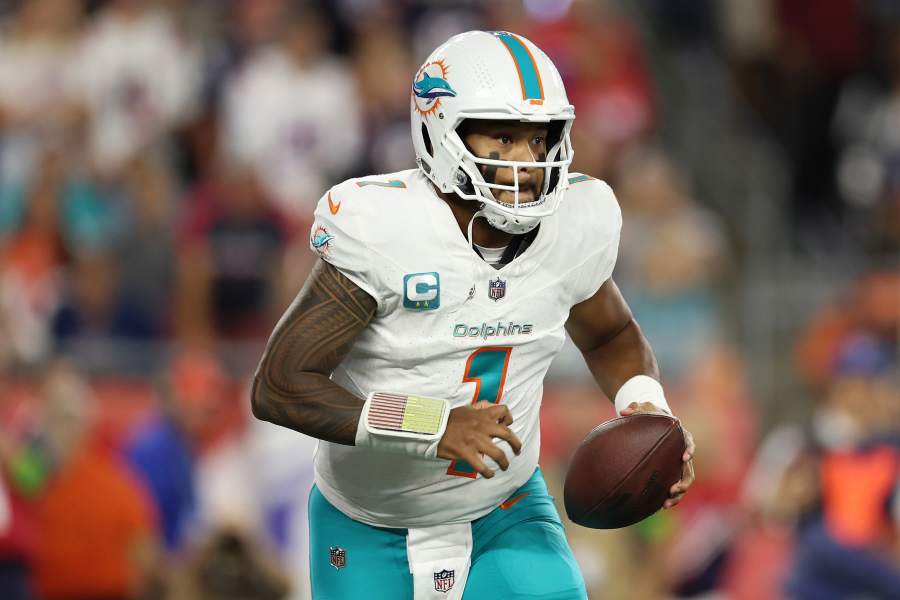 PHOTOS: Top 25 - Miami Dolphins at Baltimore Ravens