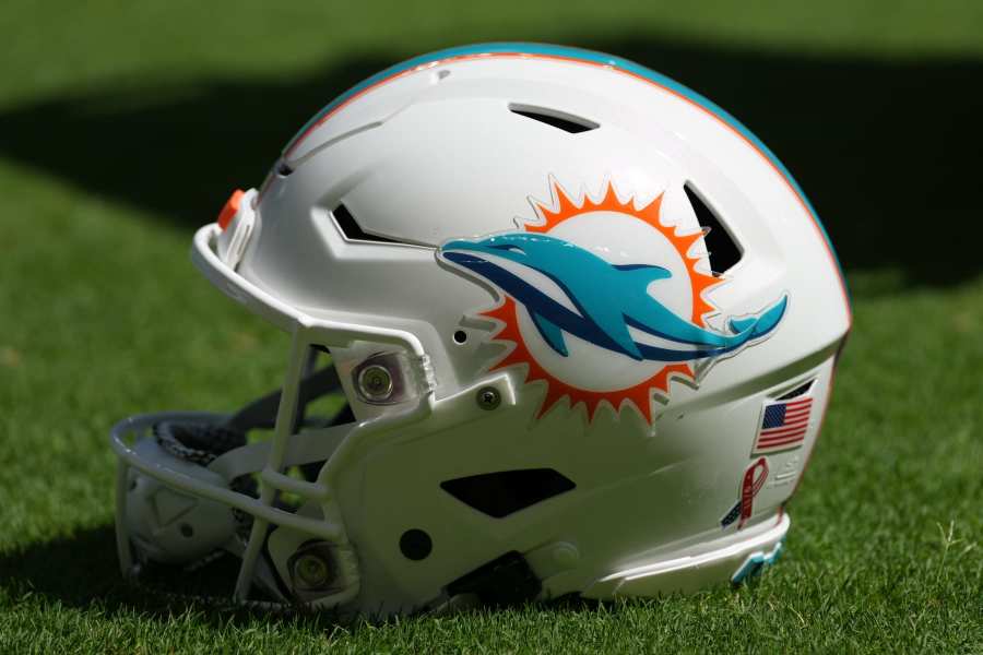 A Grill Started A Fire That Destroyed Cars At Dolphins Game