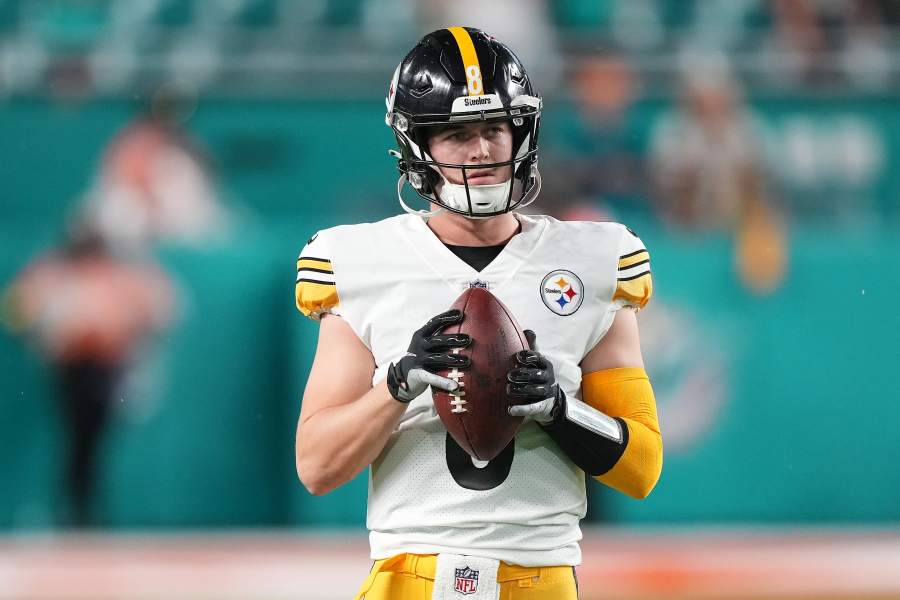 Kenny Pickett throws 2 late interceptions, Steelers can't rally in loss to  Dolphins