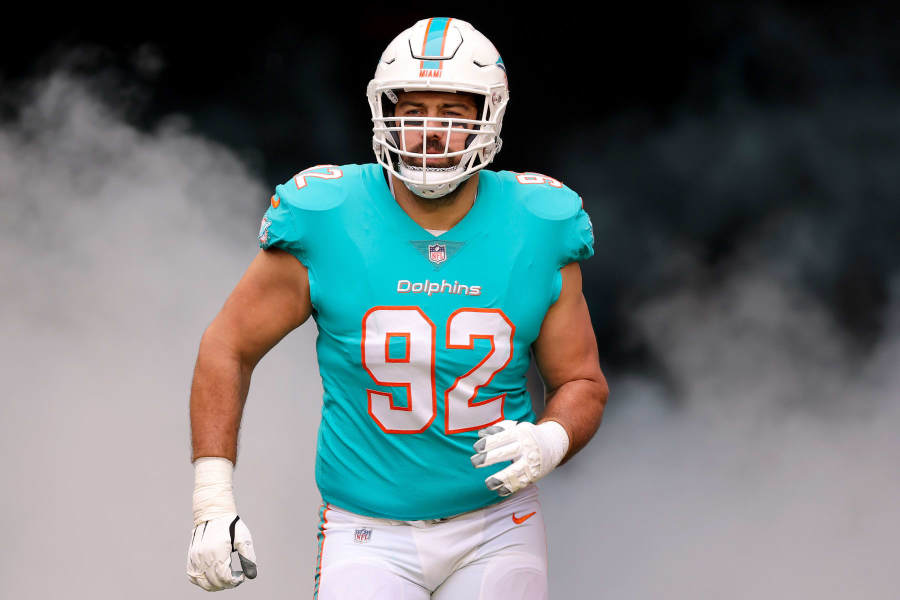 Dolphins' Wilkins, Sieler excelling on defense with large snap counts