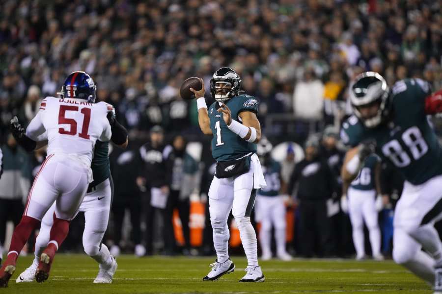 Why Eagles-Giants Christmas Day game may have a lot riding on the line for  both teams 