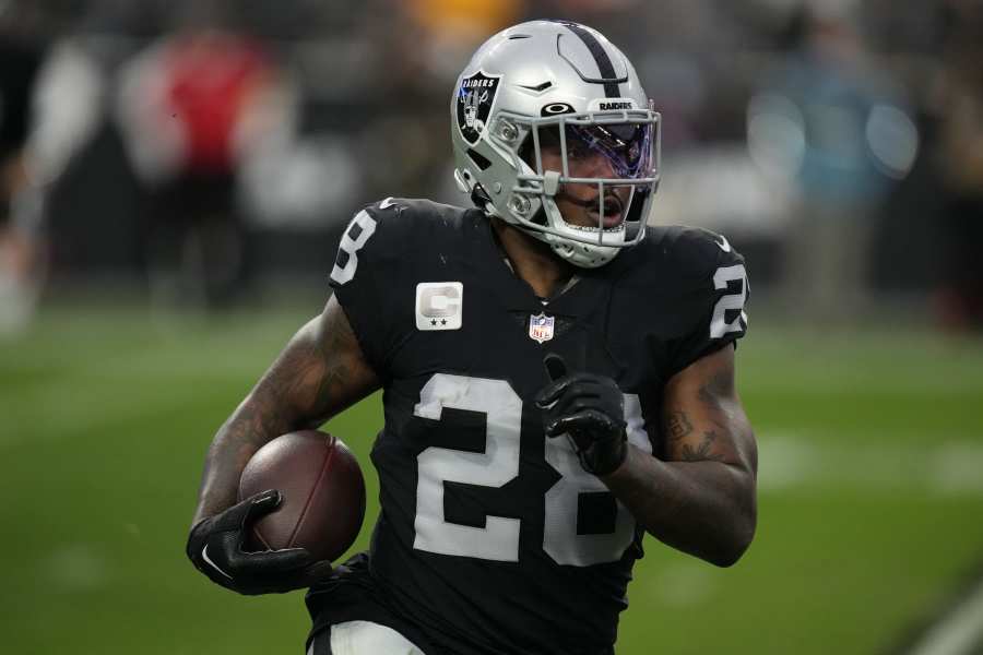 Raiders place franchise tag on RB Josh Jacobs. (via @rapsheet