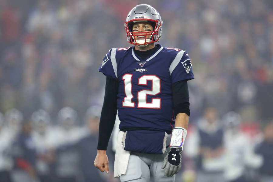 Tom Brady autographs last ball he threw as Patriots QB for Logan Ryan