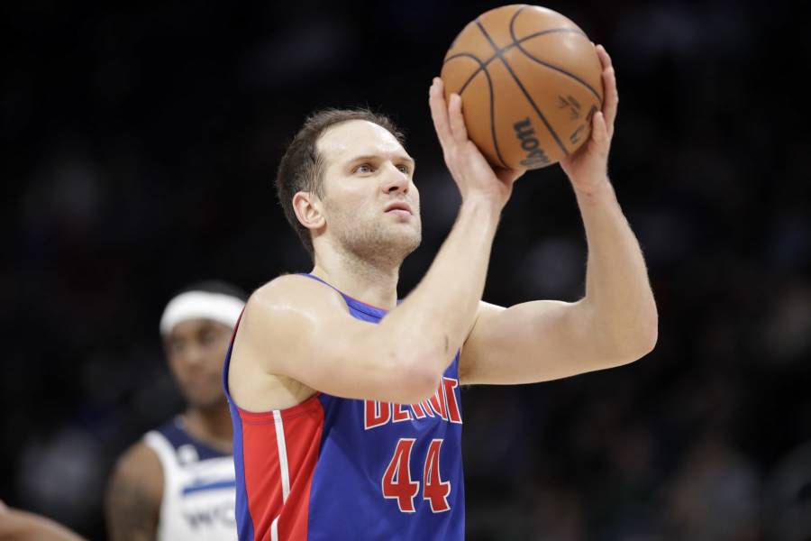 Report: Mavericks eye Bojan Bogdanovic in trade talks with Pistons