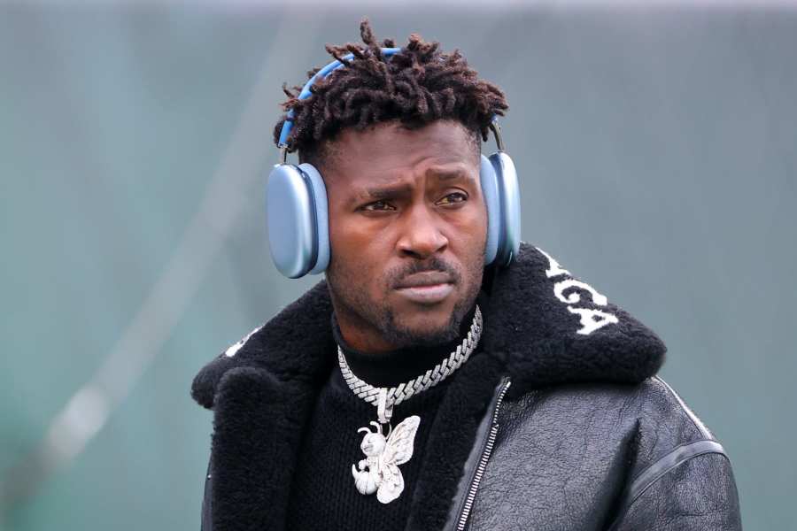 Antonio Brown Is Outta Control As Video Shows Him Exposing Himself