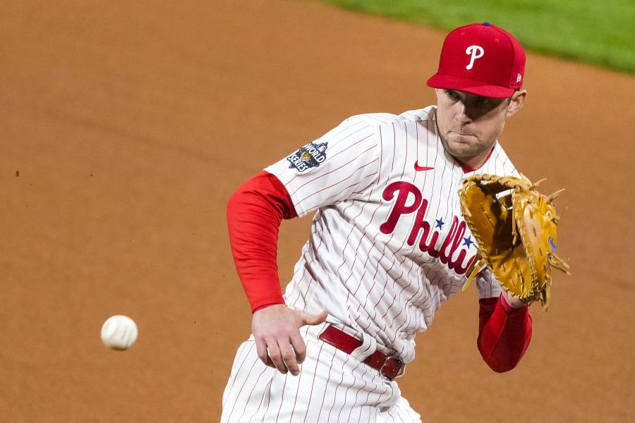 Wife of Phillies' Rhys Hoskins heartbroken over his torn ACL