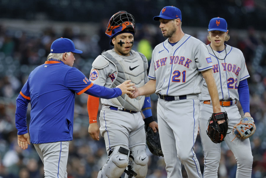 Mets Step Up Zito Effort by Making a House Call - The New York Times