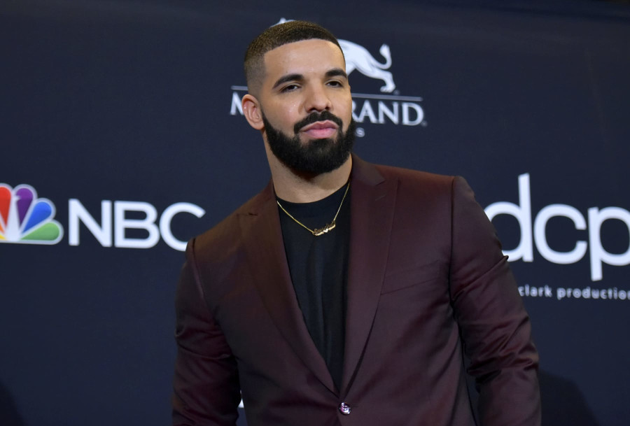 Drake Bets $700K on Chiefs to Beat Eagles in Super Bowl 57; $4.5M