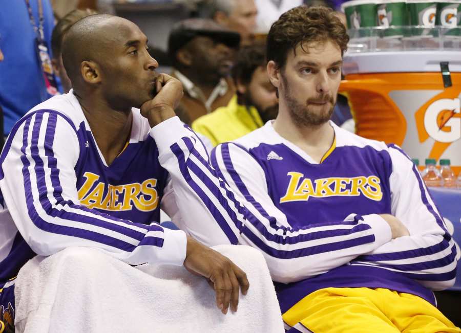 Los Angeles Lakers] Pau Gasol jersey retirement on 3/7/2023 : r/nba