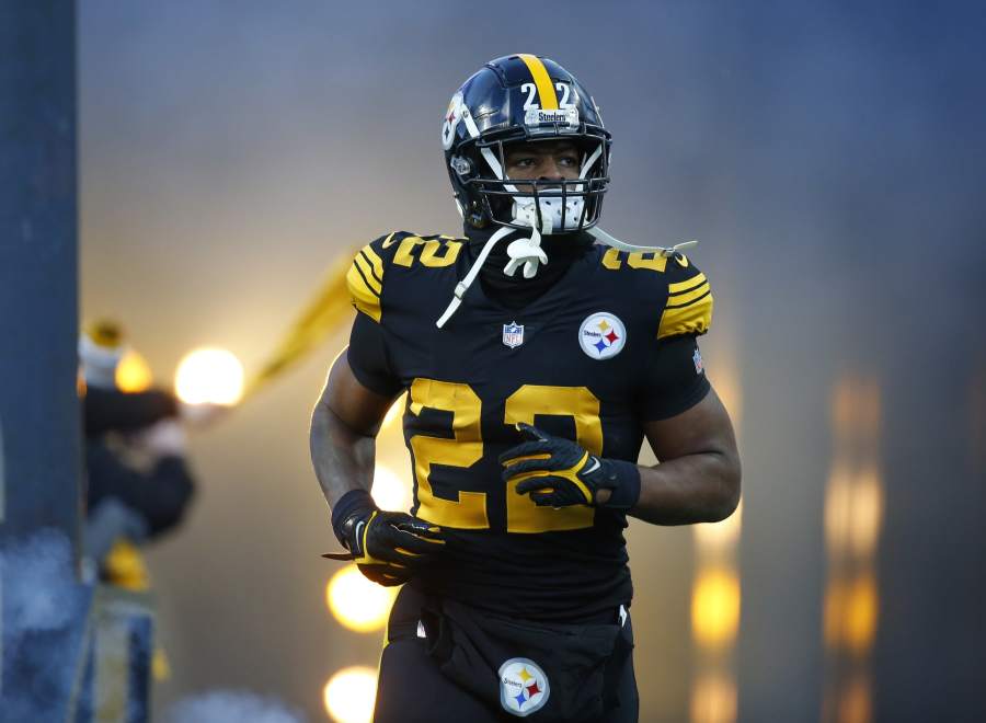 Najee Harris injury: Steelers RB suffers abdominal injury in Week 12 -  DraftKings Network