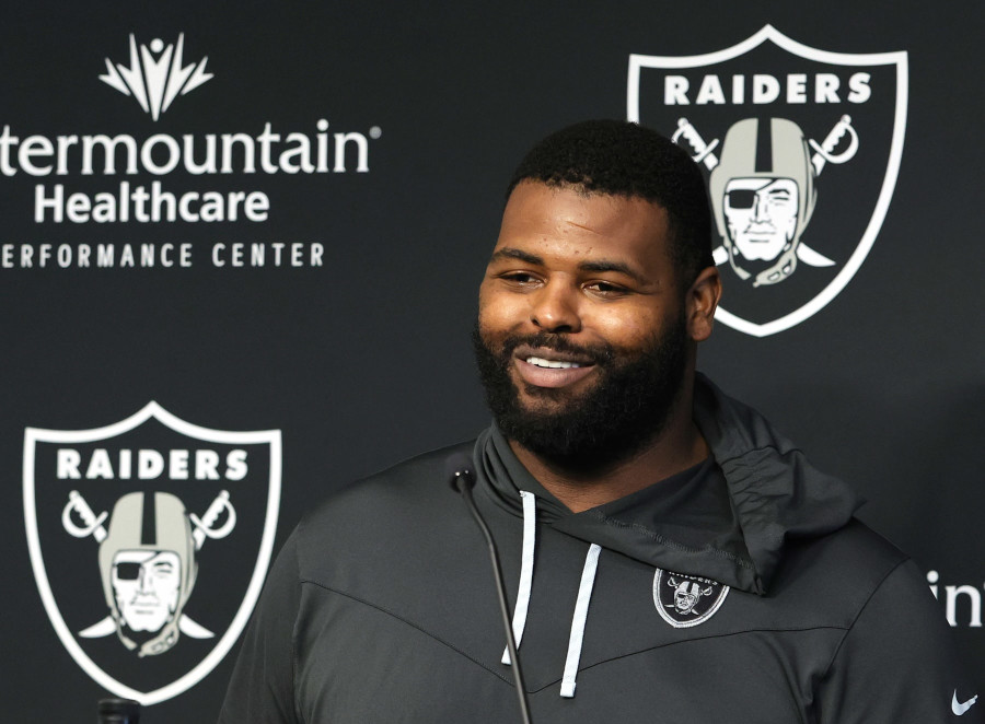 Raiders news: Johnathan Hankins traded to Cowboys - Silver And