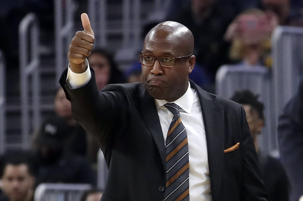 Two Warriors assistant coaches reportedly among candidates for