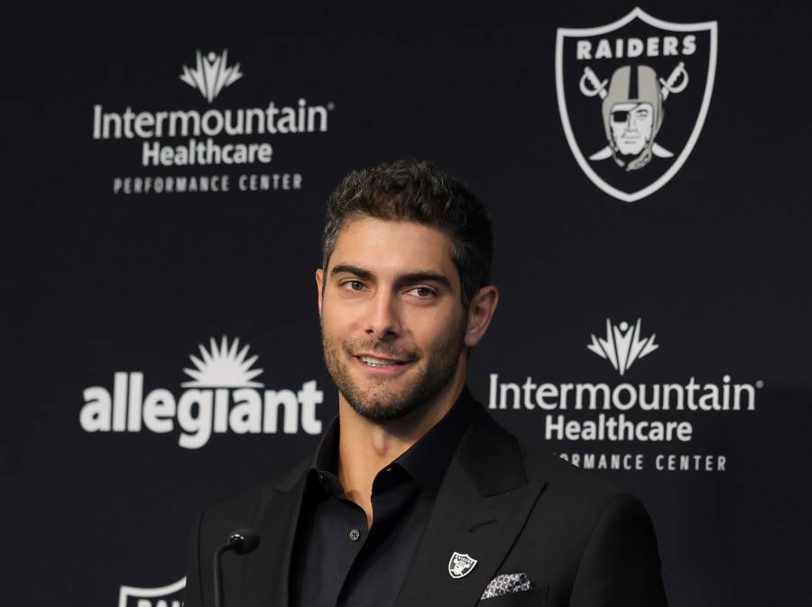 Raiders News: Jimmy Garoppolo shines in joint practice against 49ers -  Silver And Black Pride