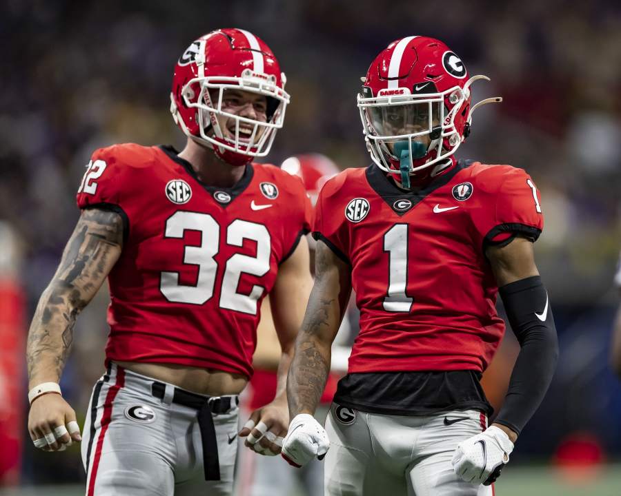 Bowl Predictions 2022: Full Projections For CFP Final and More Top Games, News, Scores, Highlights, Stats, and Rumors