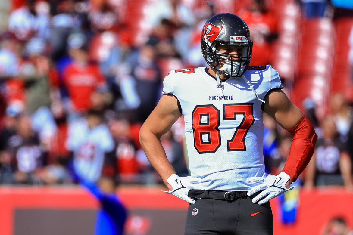 Rob Gronkowski retirement: How the future HOF tight end's decision to hang  up his cleats affects the Buccaneers