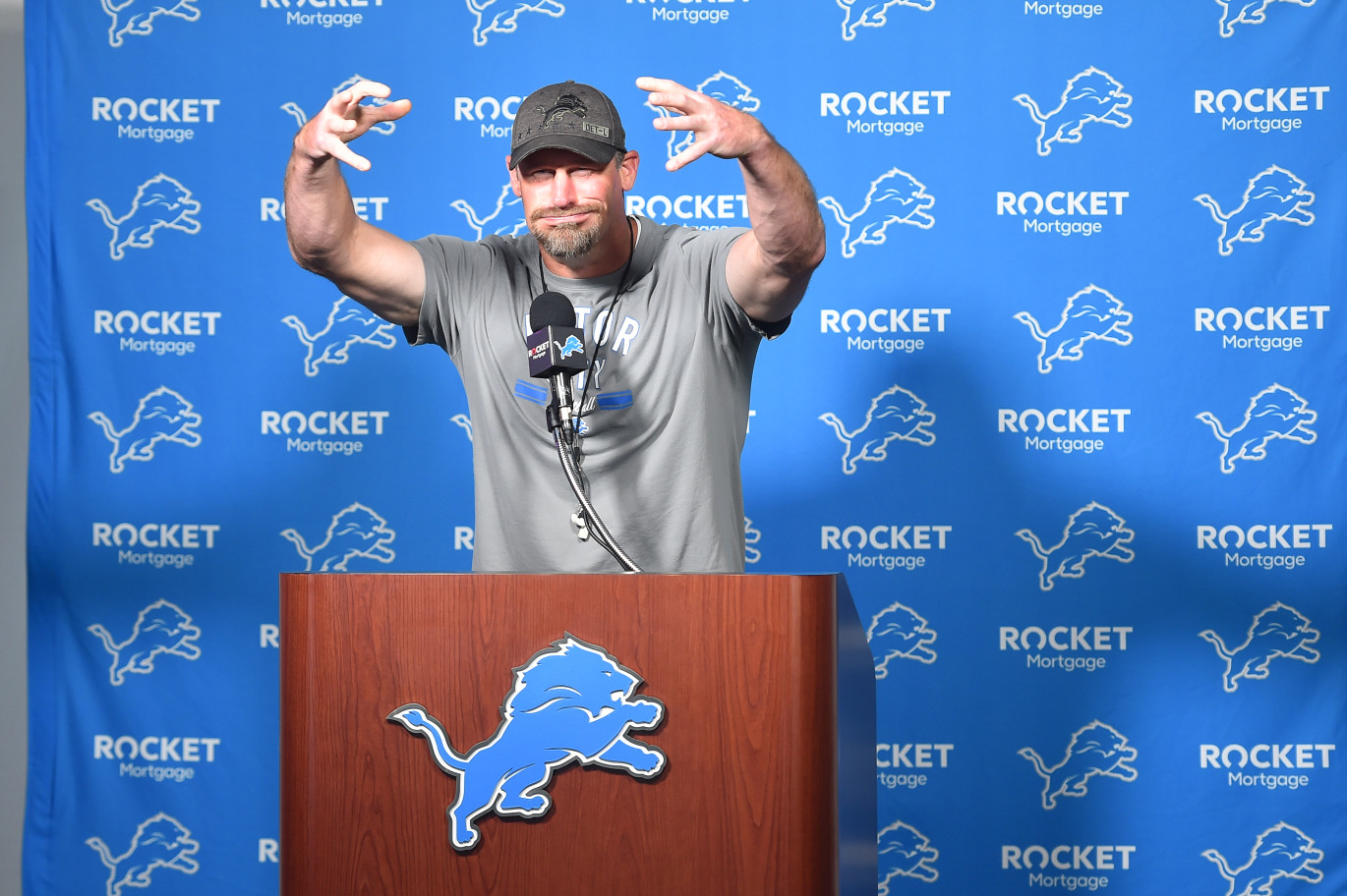 Lions HC Dan Campbell Says He Drinks 40 Ounces of Coffee, 4