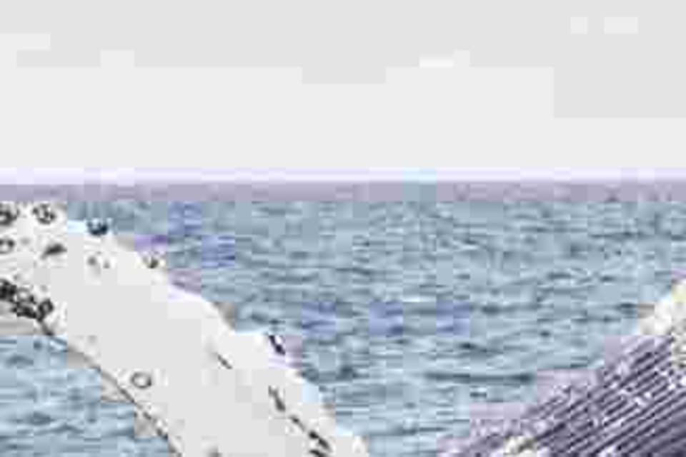 90% Compression<br/>(3.19 KB, JPG)