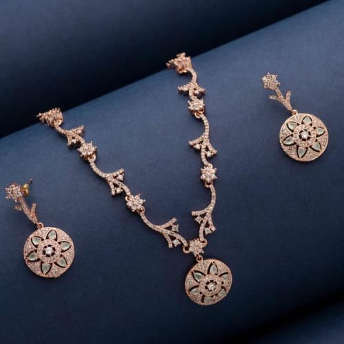 Gold plated Jewelry collection at Blingvine is the new attraction for online shoppers in India.