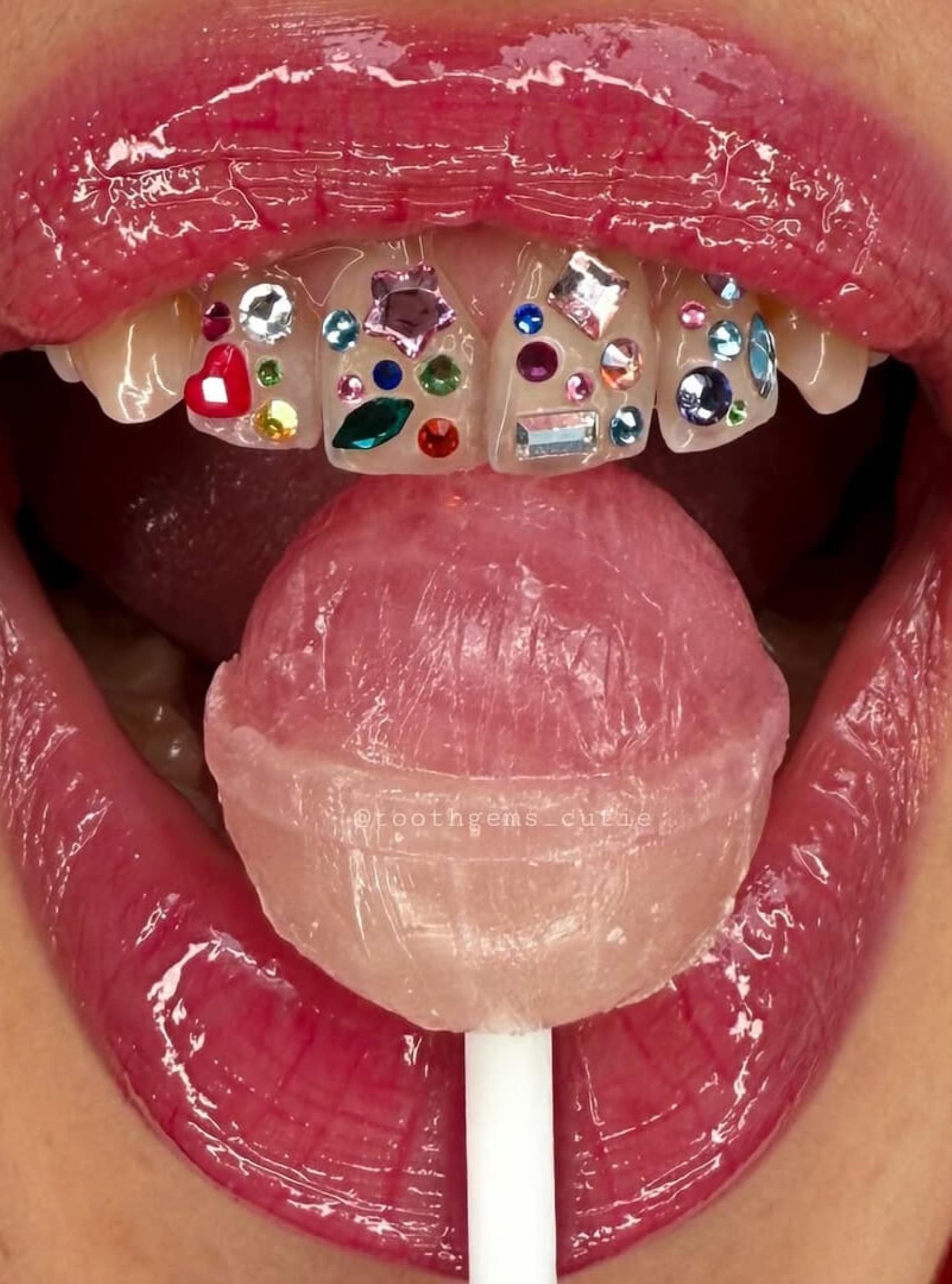 Alterist Piercing Studio - Shop