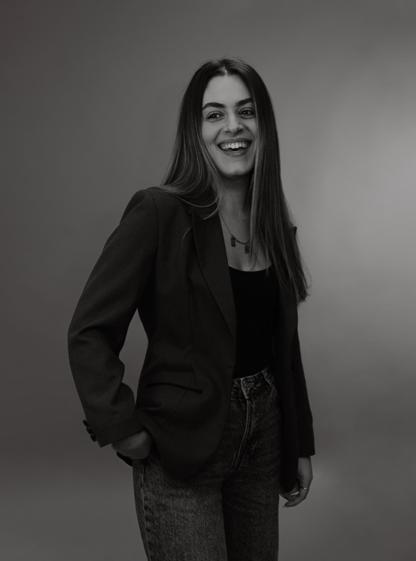 Sara Vieira (Visual Storytelling + Creative Direction)