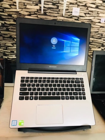 PC Portable Lenovo - Corei7-RAM 8Go-SSD 256Go