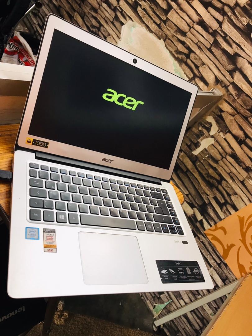 PC Acer Swift 3 Utra SLIM