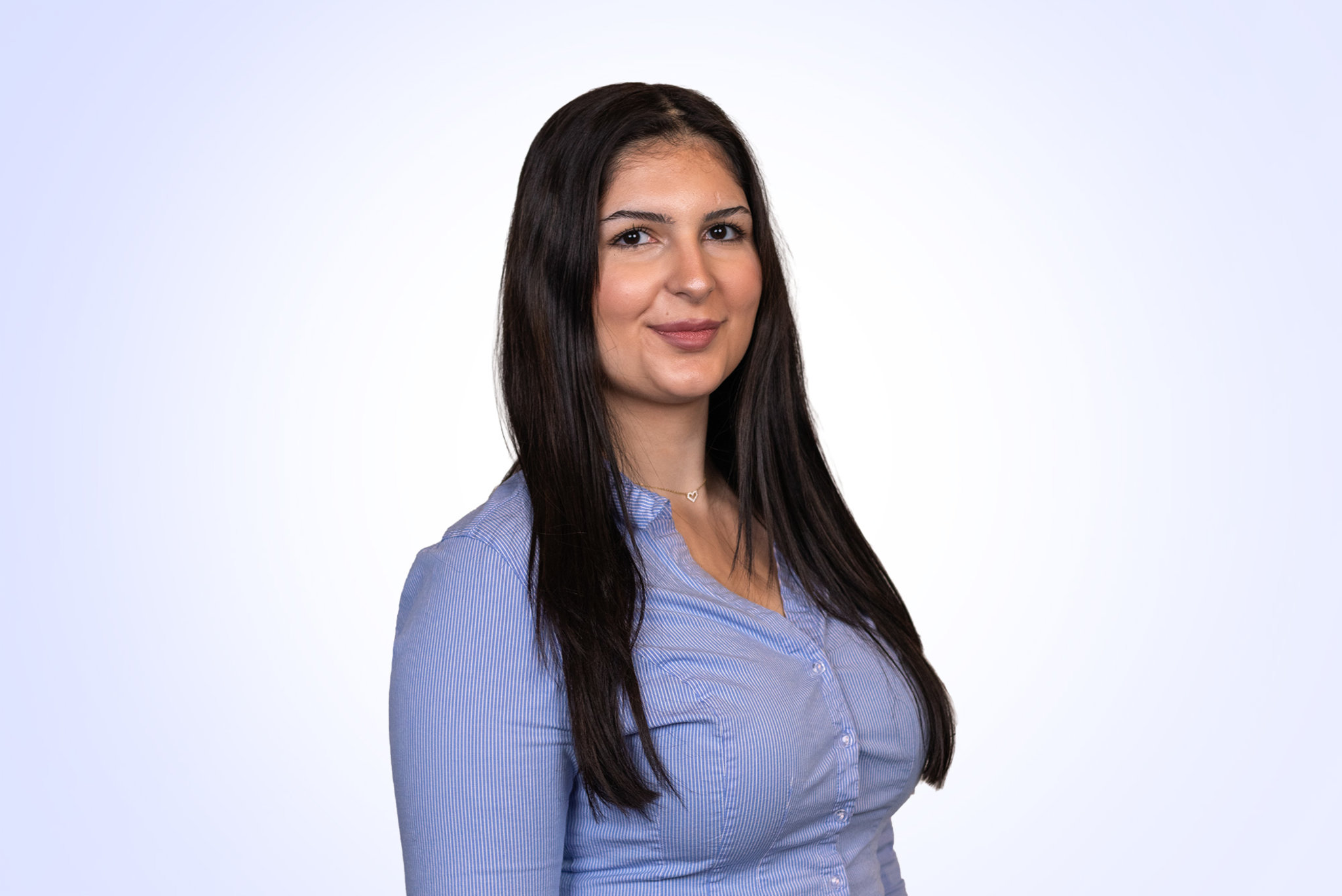 Ebru - Fahrlehrer:in bei BLINK Fahrschule