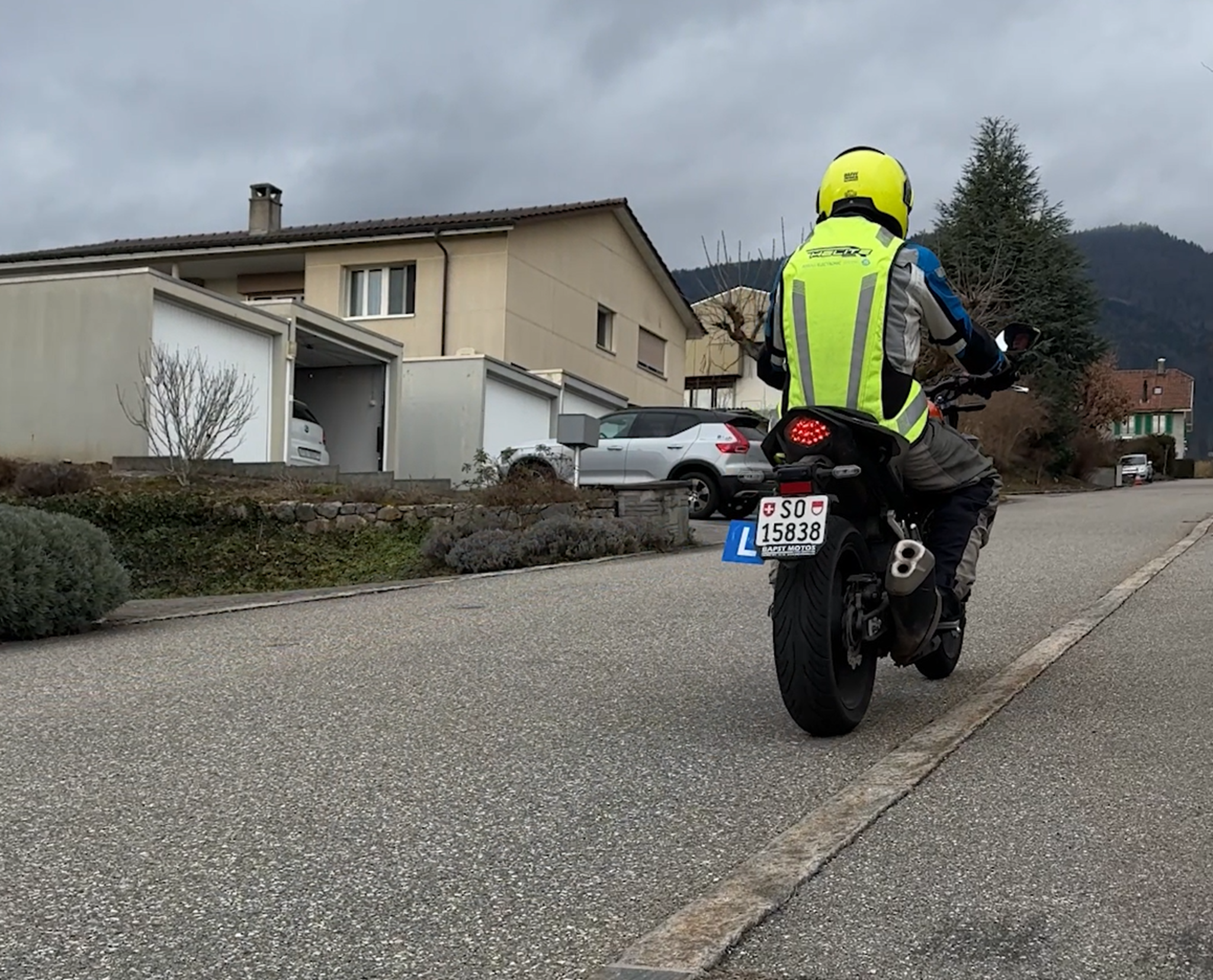 PGS Motorrad Grundkurs - Anfahren am Berg