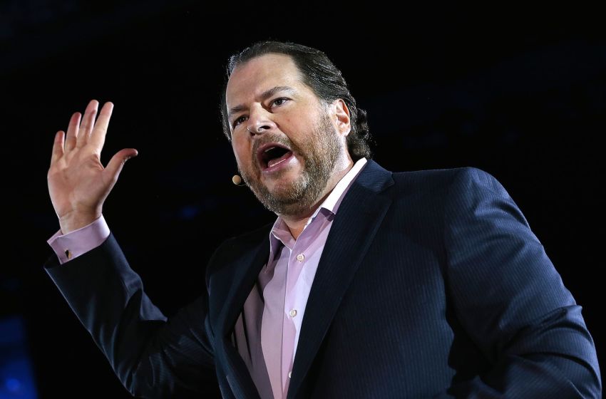 Tech billionaire Marc Benioff wants every CEO to take a ‘no layoff’ pledge as part of an 8-point plan to deal with coronavirus