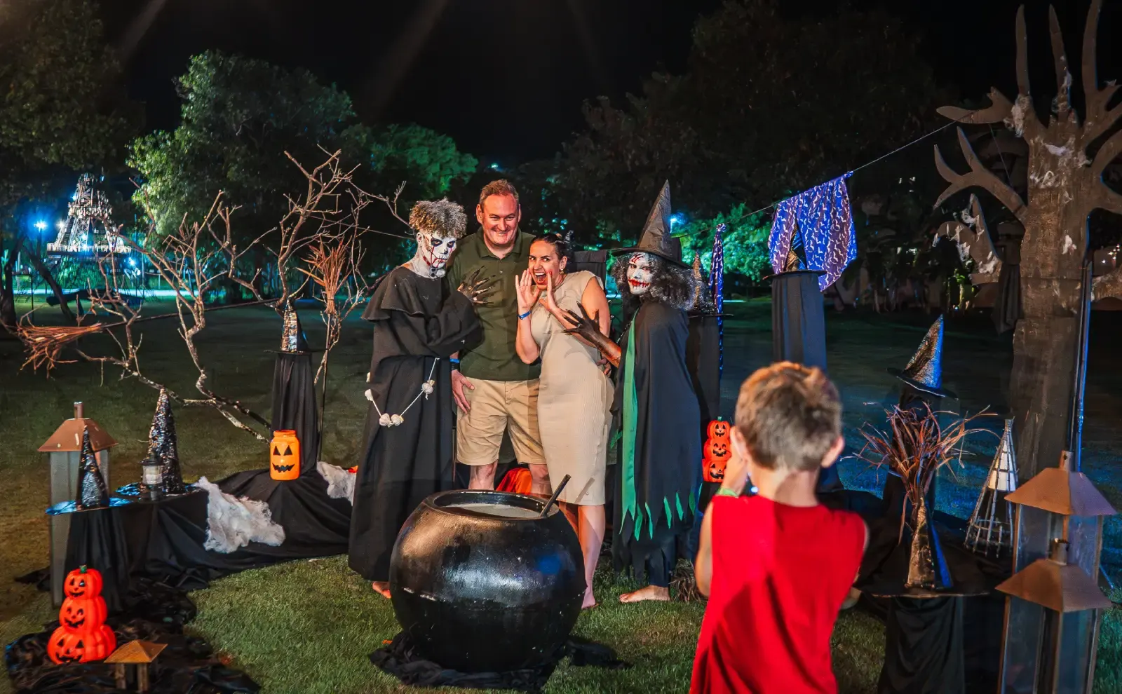 Halloween – Equipe do La Torre reutiliza resíduos para decoração 